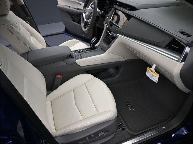 new 2025 Cadillac XT5 car, priced at $60,915