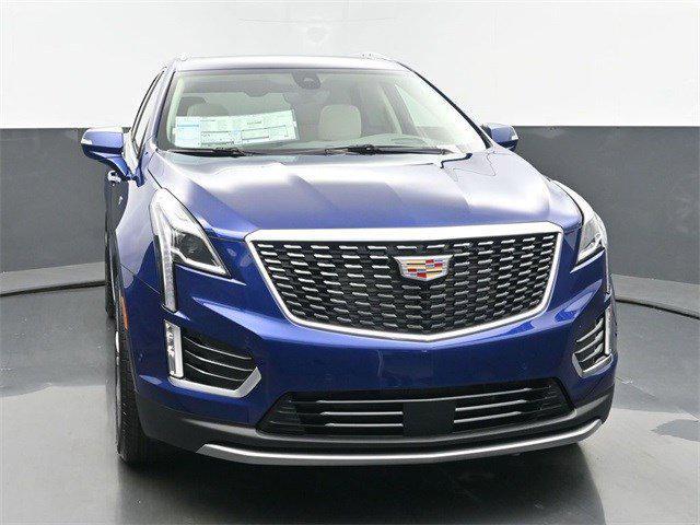 new 2025 Cadillac XT5 car, priced at $60,915