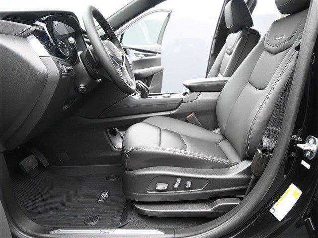 new 2025 Cadillac XT5 car, priced at $58,615