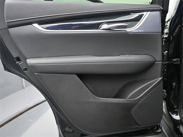 new 2025 Cadillac XT5 car, priced at $58,615