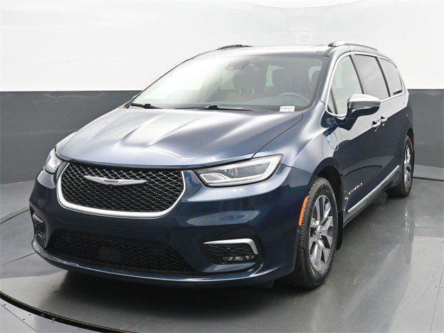 used 2022 Chrysler Pacifica car, priced at $37,555