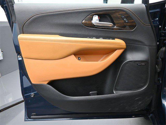 used 2022 Chrysler Pacifica car, priced at $37,555