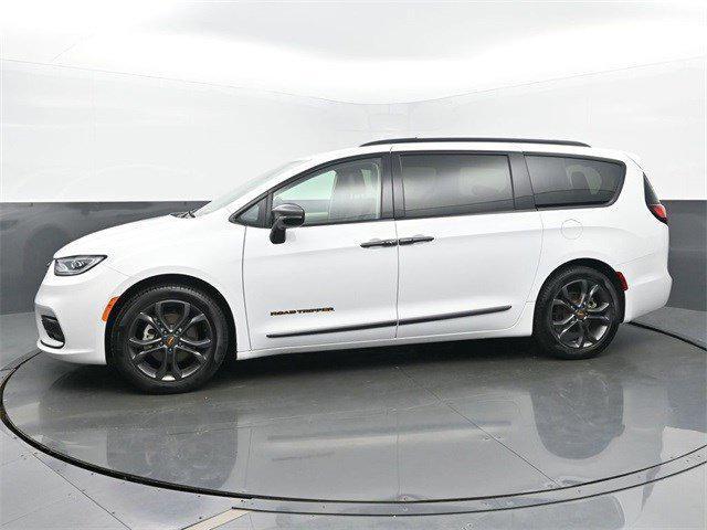 used 2024 Chrysler Pacifica car, priced at $38,399