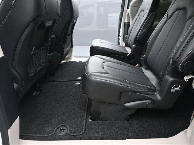 used 2024 Chrysler Pacifica car, priced at $38,399
