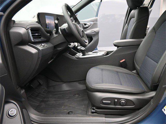 new 2025 Buick Envista car, priced at $28,300