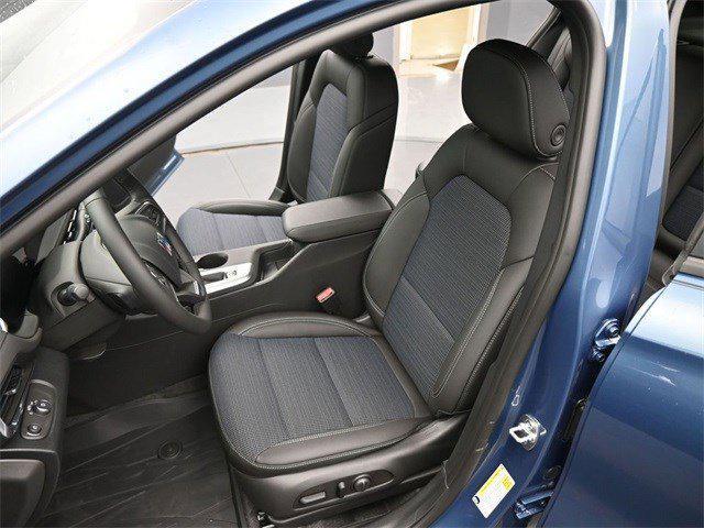 new 2025 Buick Envista car, priced at $28,300