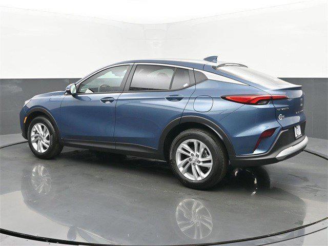 new 2025 Buick Envista car, priced at $28,300