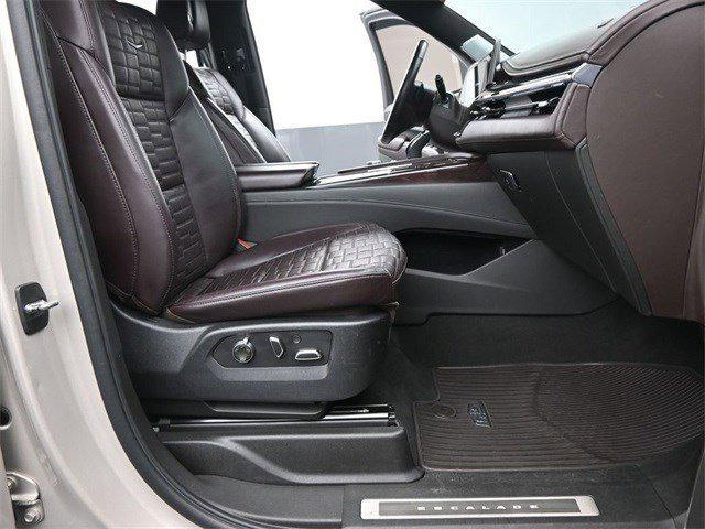 used 2021 Cadillac Escalade ESV car, priced at $62,999