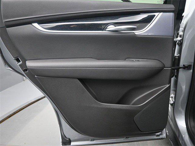 new 2025 Cadillac XT5 car, priced at $54,385