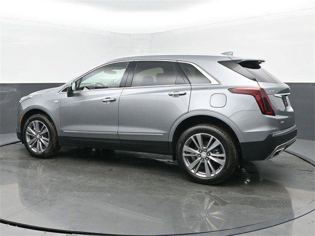 new 2025 Cadillac XT5 car, priced at $54,385
