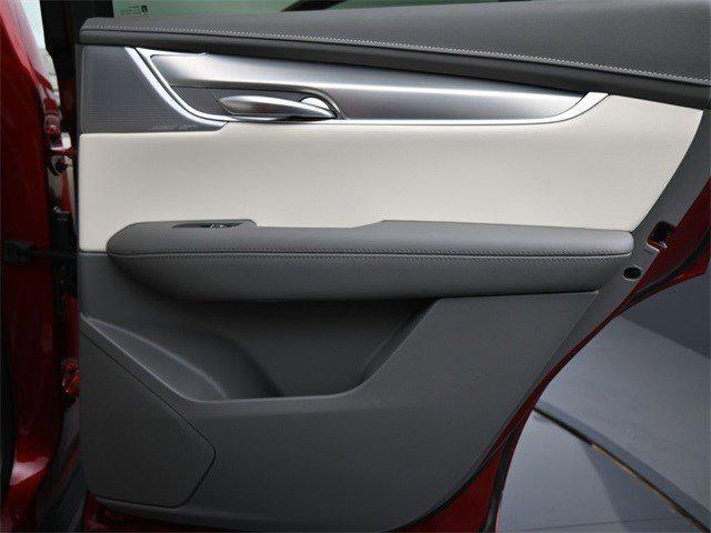 new 2025 Cadillac XT5 car, priced at $61,515