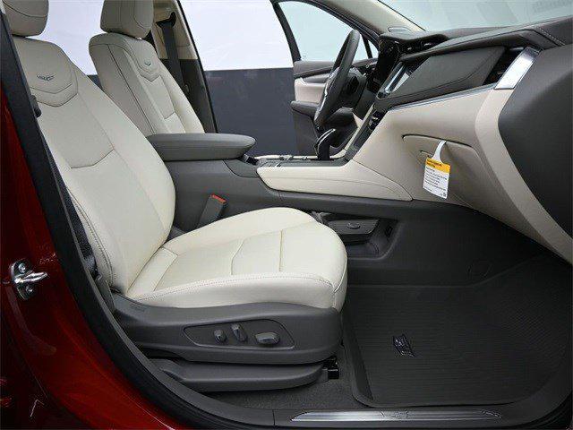 new 2025 Cadillac XT5 car, priced at $61,515