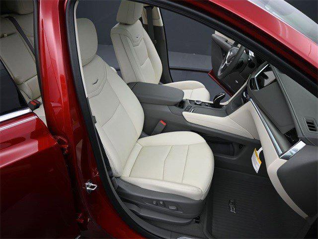 new 2025 Cadillac XT5 car, priced at $61,515