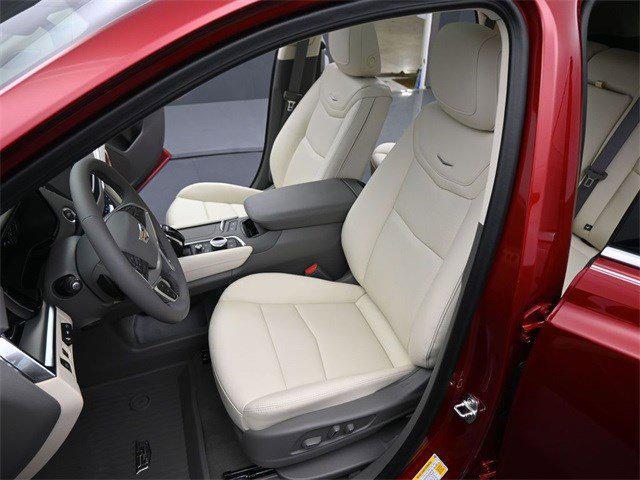 new 2025 Cadillac XT5 car, priced at $61,515