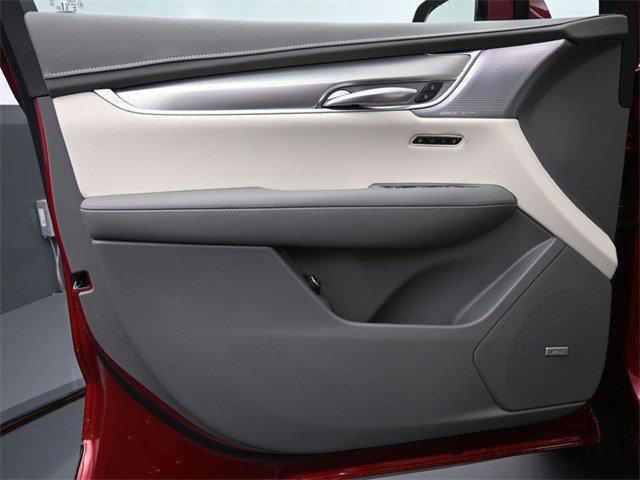 new 2025 Cadillac XT5 car, priced at $61,515