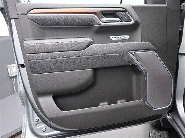 new 2025 GMC Sierra 1500 car, priced at $79,120