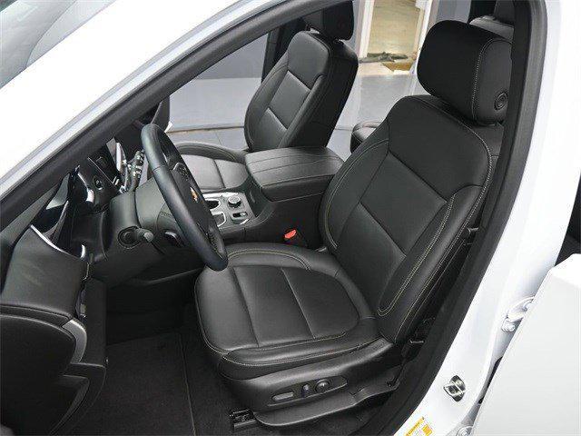 used 2023 Chevrolet Traverse car, priced at $33,999