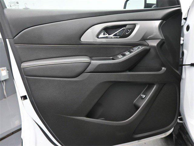 used 2023 Chevrolet Traverse car, priced at $33,999
