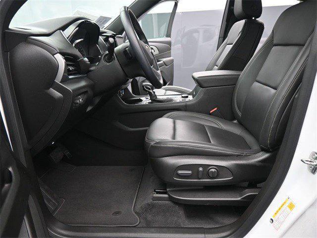 used 2023 Chevrolet Traverse car, priced at $33,999