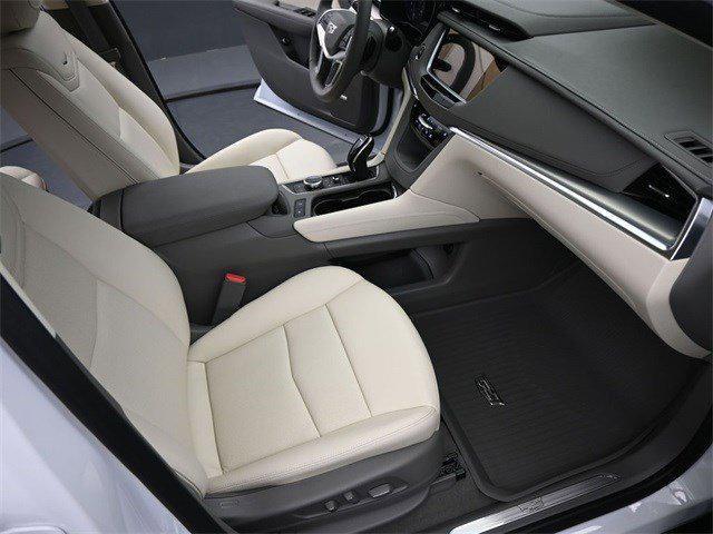 new 2025 Cadillac XT5 car, priced at $59,614