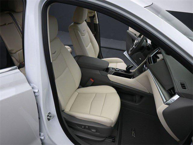 new 2025 Cadillac XT5 car, priced at $59,614