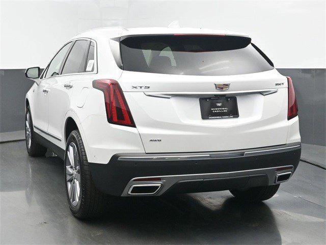 new 2025 Cadillac XT5 car, priced at $59,614