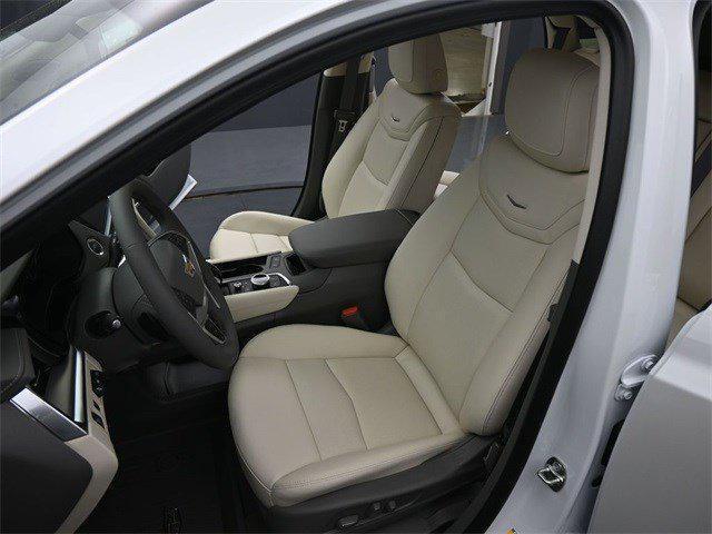 new 2025 Cadillac XT5 car, priced at $59,614