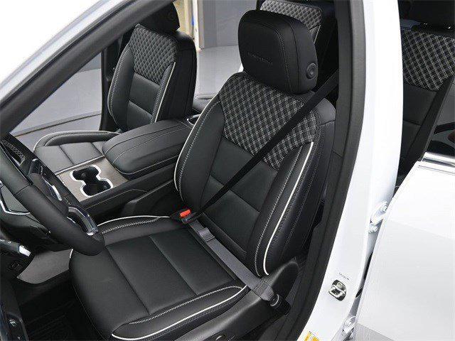 new 2025 GMC Acadia car, priced at $62,640
