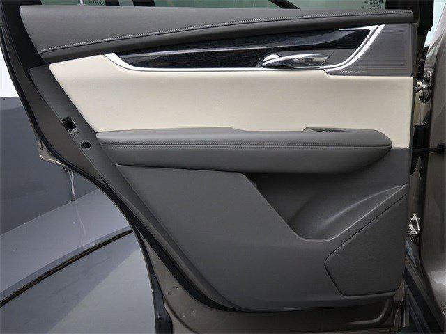 used 2022 Cadillac XT6 car, priced at $38,999
