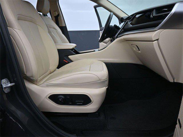 used 2022 Jeep Grand Cherokee car, priced at $33,999