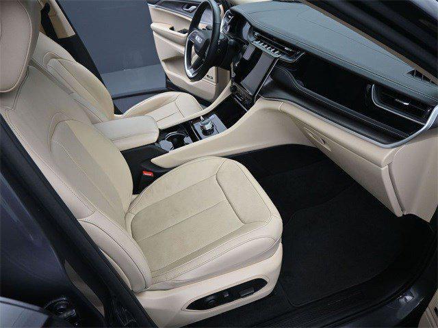 used 2022 Jeep Grand Cherokee car, priced at $33,999