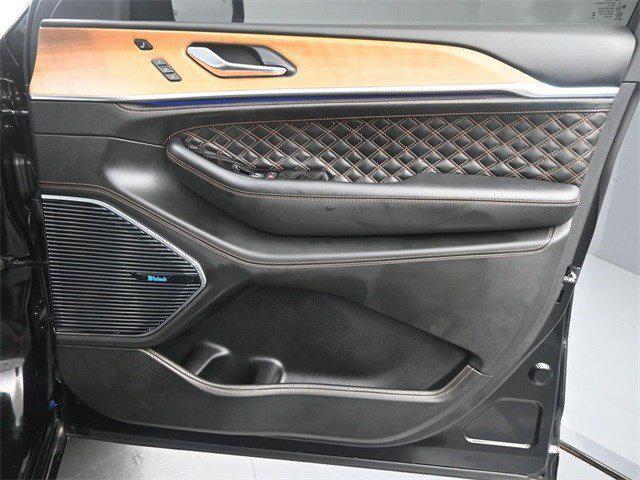 used 2024 Jeep Grand Cherokee car, priced at $53,899