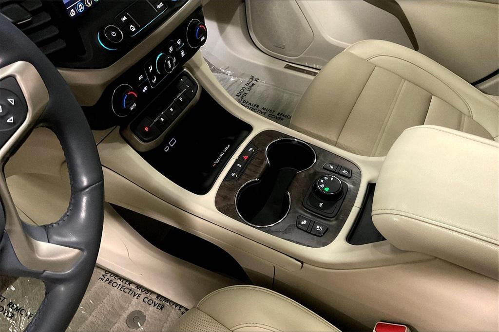 used 2022 GMC Acadia car, priced at $30,453