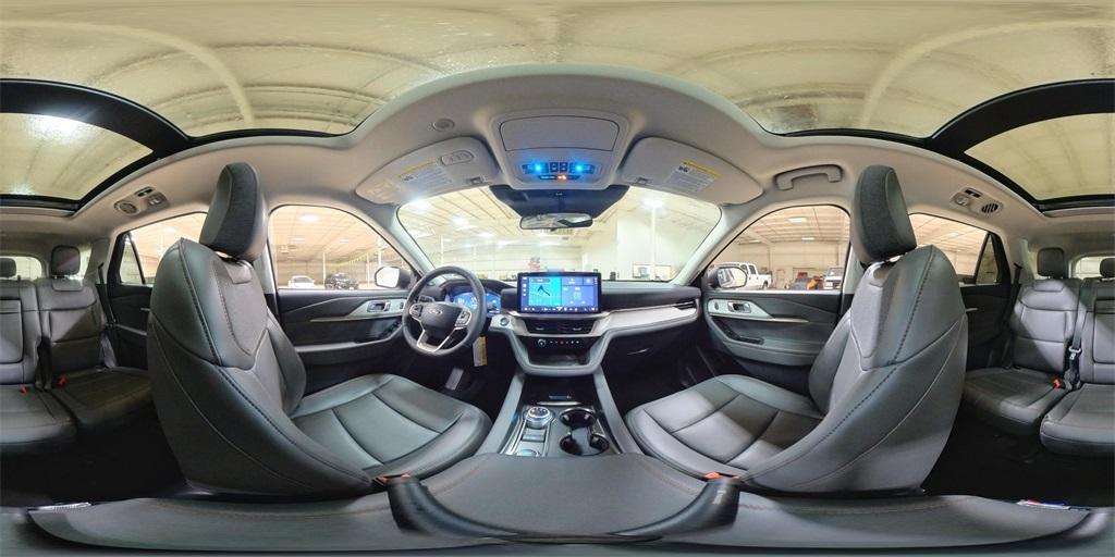 new 2025 Ford Explorer car, priced at $45,237