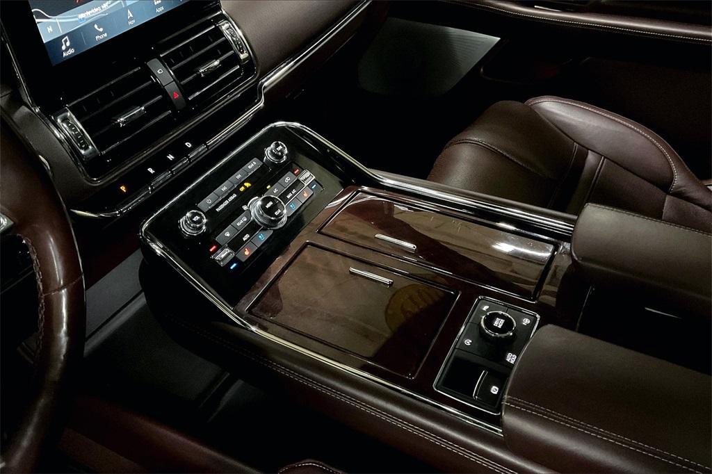 used 2019 Lincoln Navigator car, priced at $37,990