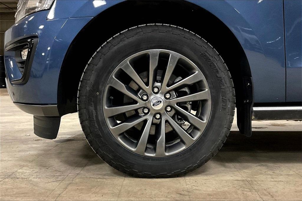 used 2020 Ford Expedition Max car, priced at $30,608