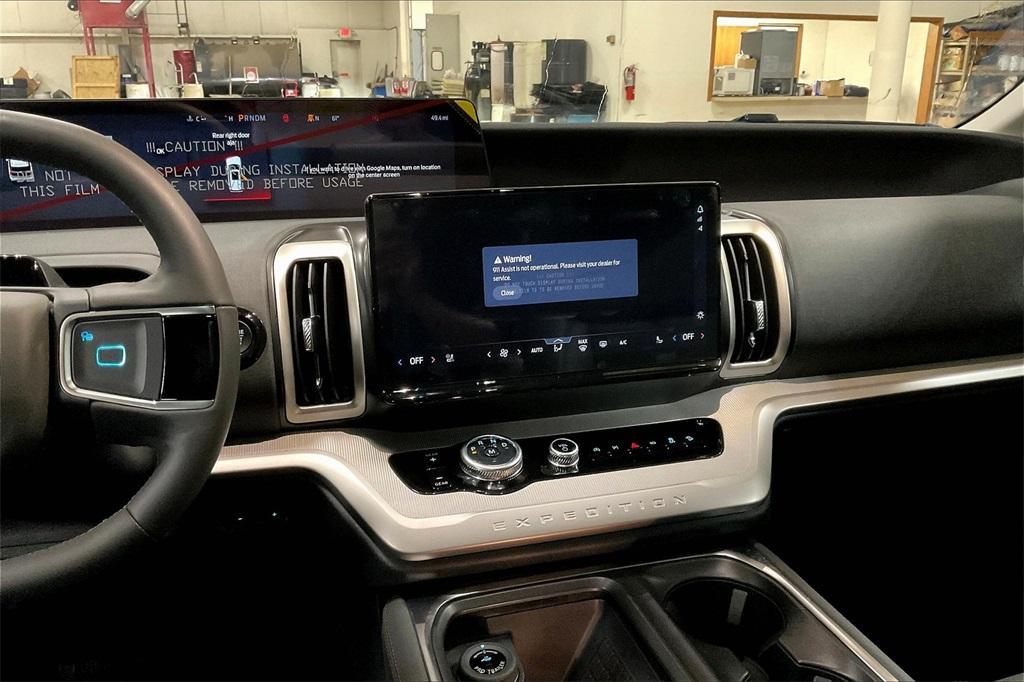 new 2025 Ford Expedition Max car, priced at $71,946