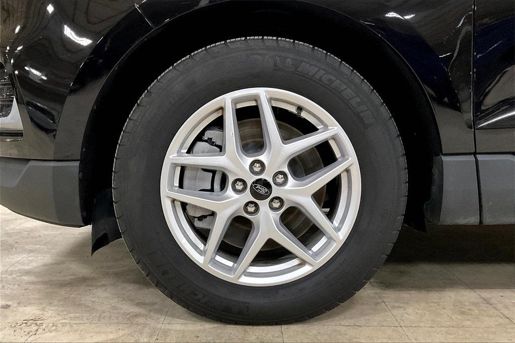 used 2024 Ford Edge car, priced at $23,994