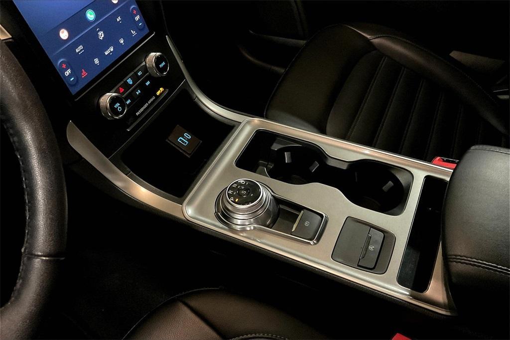 used 2024 Ford Edge car, priced at $23,994