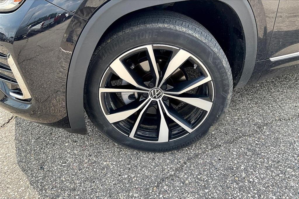 used 2024 Volkswagen Atlas Cross Sport car, priced at $38,975
