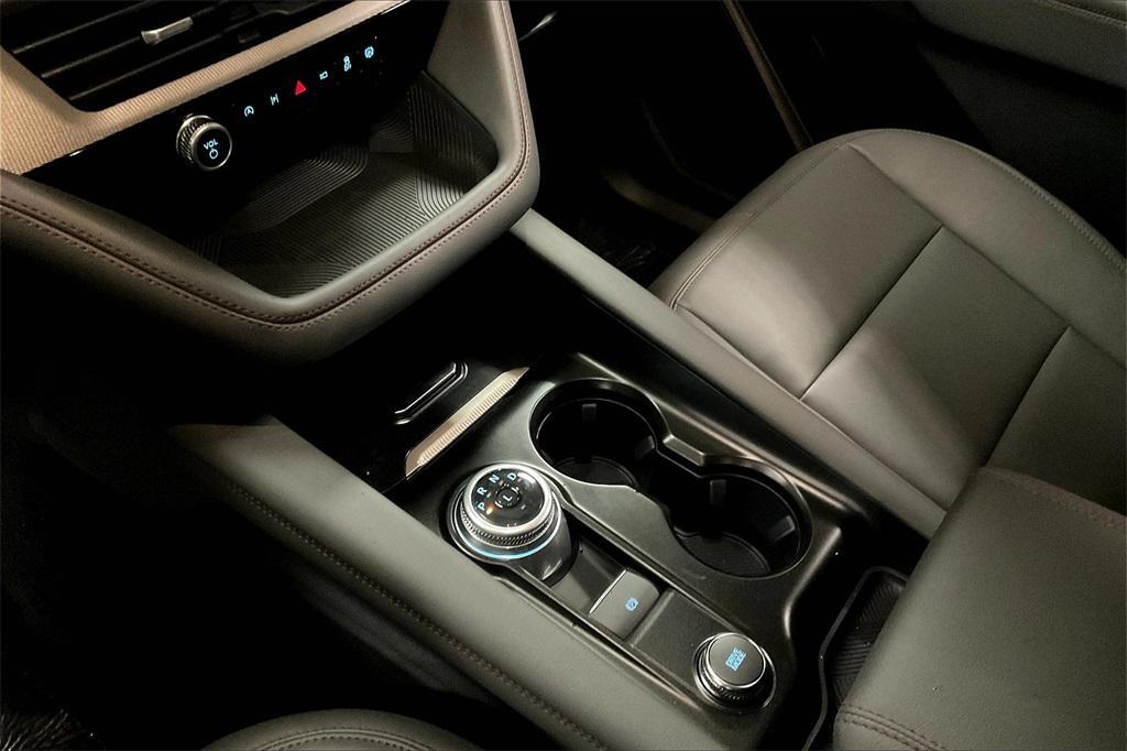 new 2025 Ford Explorer car, priced at $44,393