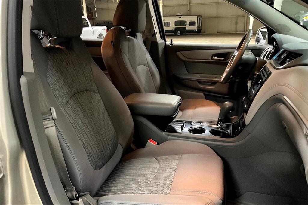 used 2017 Chevrolet Traverse car, priced at $13,926