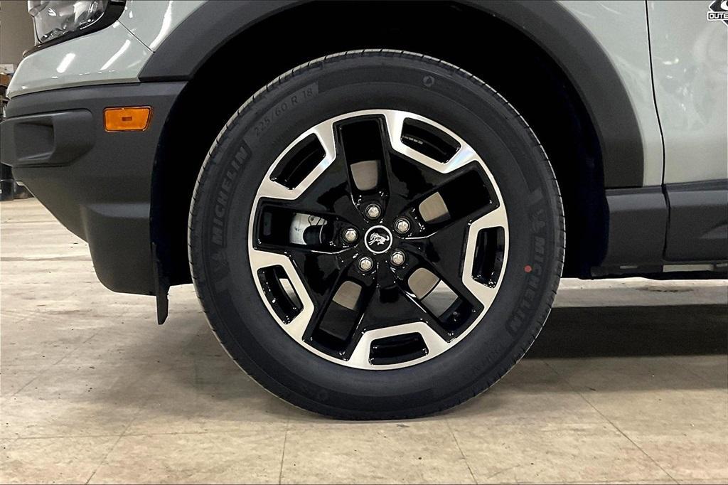 new 2024 Ford Bronco Sport car, priced at $35,435