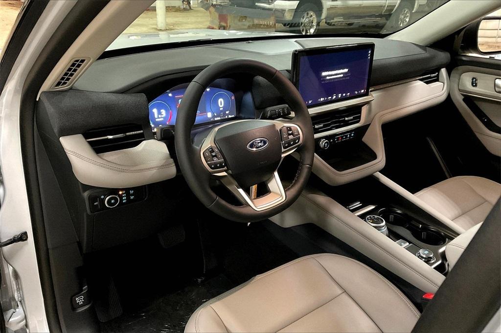 new 2025 Ford Explorer car, priced at $45,971