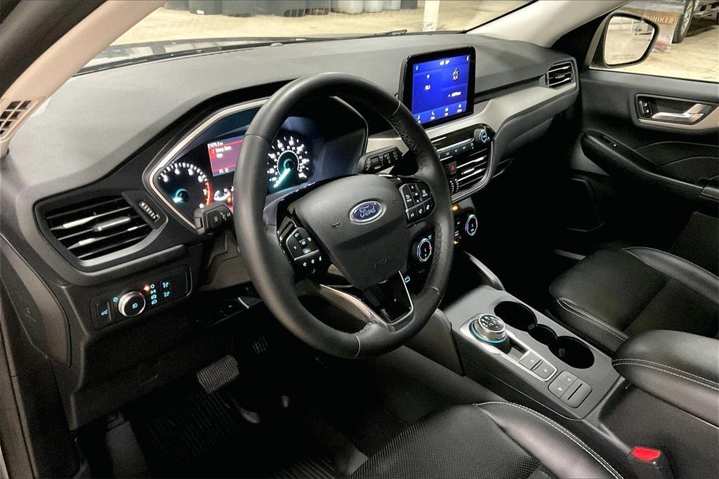 used 2022 Ford Escape car, priced at $24,076