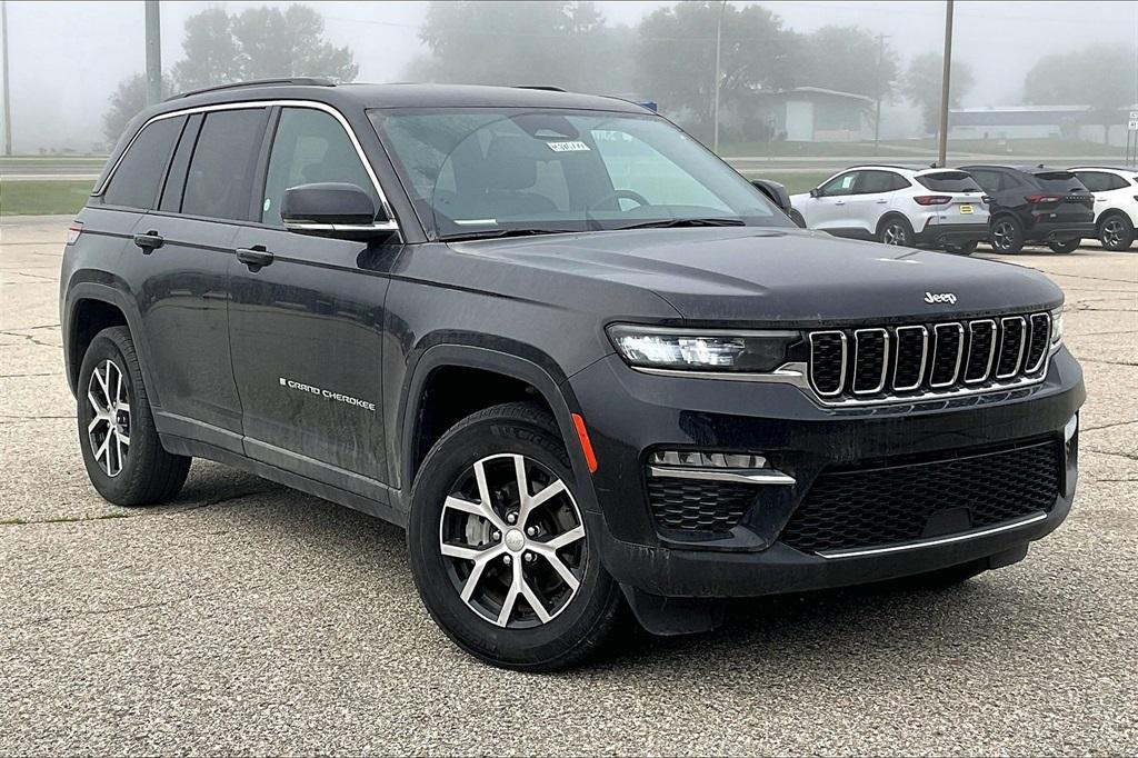 used 2024 Jeep Grand Cherokee car, priced at $33,925
