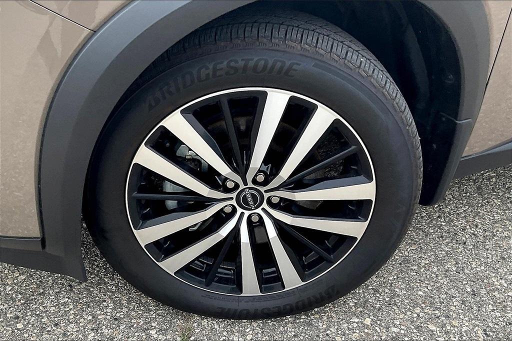 used 2024 Nissan Pathfinder car, priced at $45,998