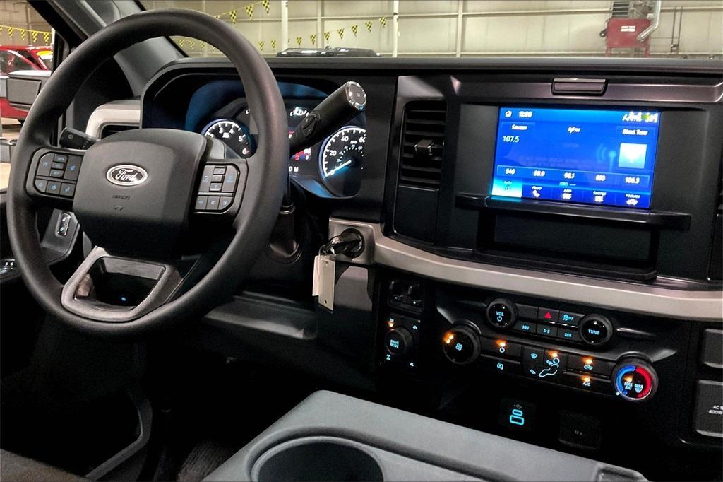 new 2025 Ford F-250 car, priced at $48,379