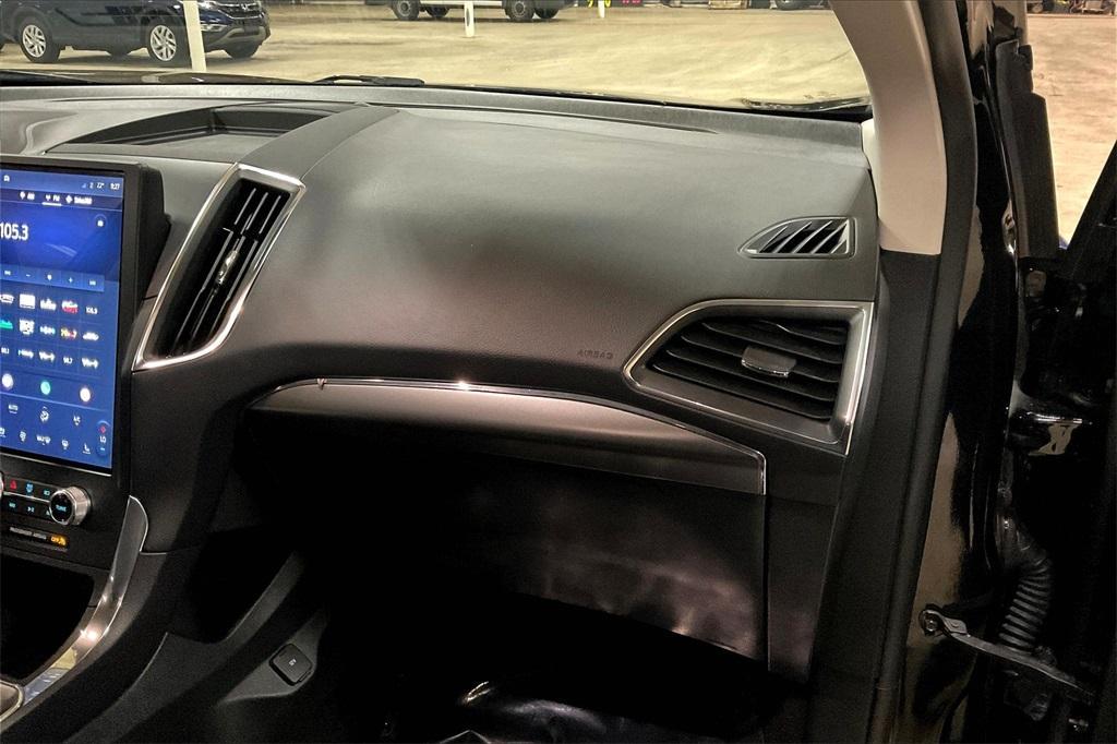 used 2024 Ford Edge car, priced at $28,797