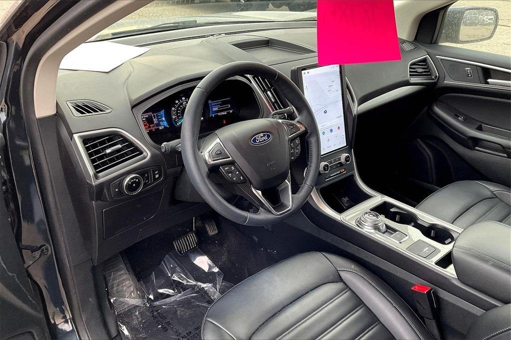 used 2024 Ford Edge car, priced at $28,785